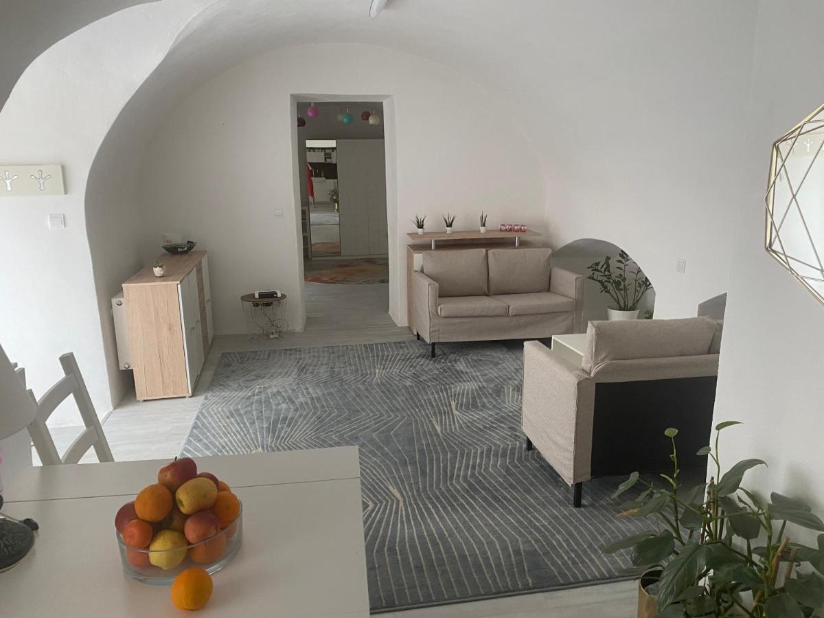 Apartman Fabrik Hainburg an der Donau Exteriör bild