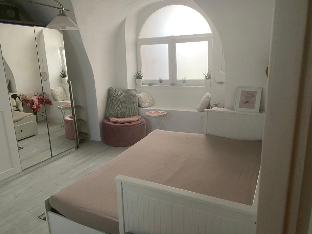 Apartman Fabrik Hainburg an der Donau Exteriör bild