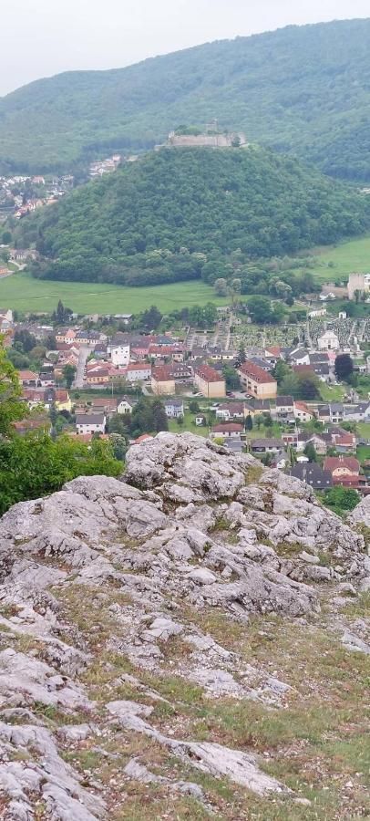 Apartman Fabrik Hainburg an der Donau Exteriör bild